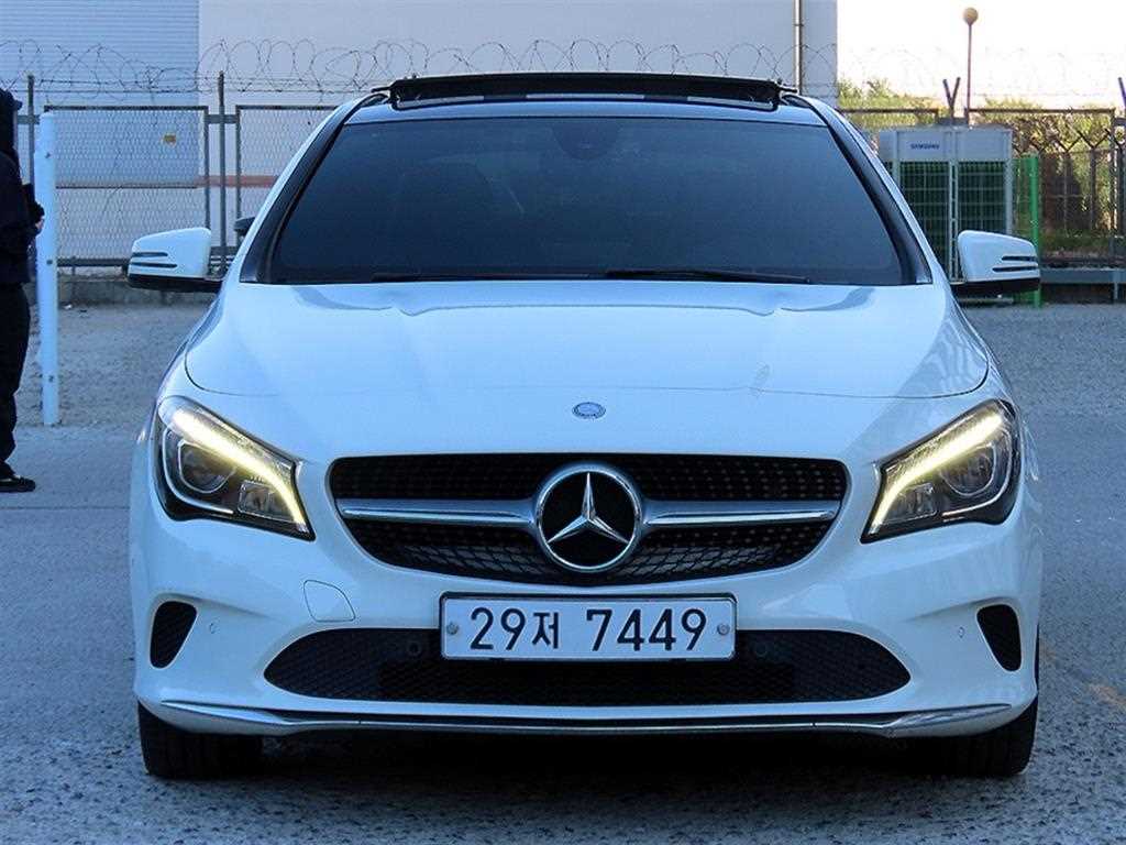 벤츠 CLA 클래스 CLA 250 4MATIC 사진