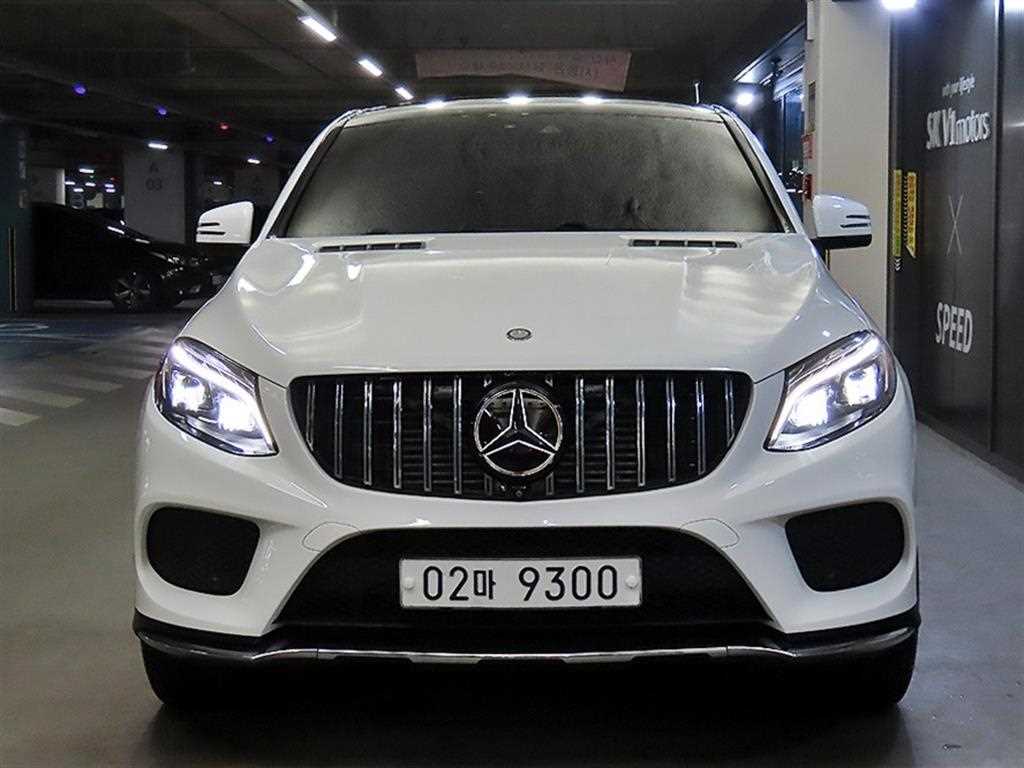 벤츠 GLE 클래스 GLE 350 d 4MATIC 쿠페 사진 2/20