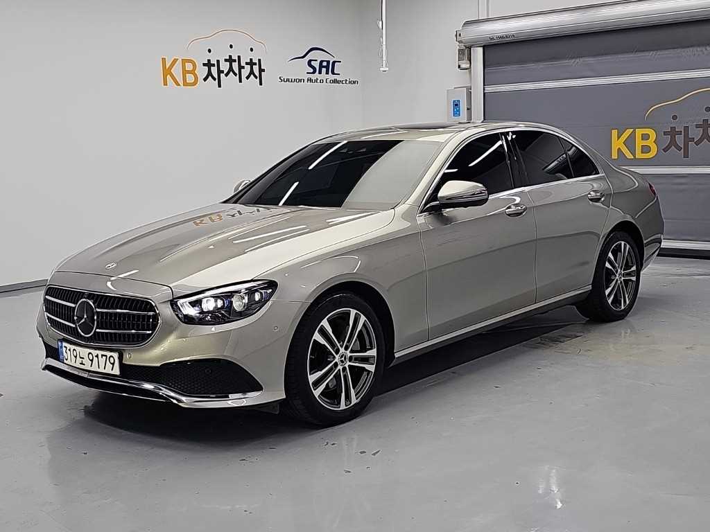 벤츠 E 클래스 E350 4MATIC 아방가르드 사진