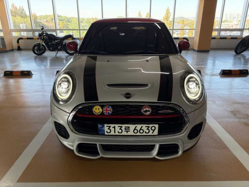 MINI 쿠퍼 JCW 사진