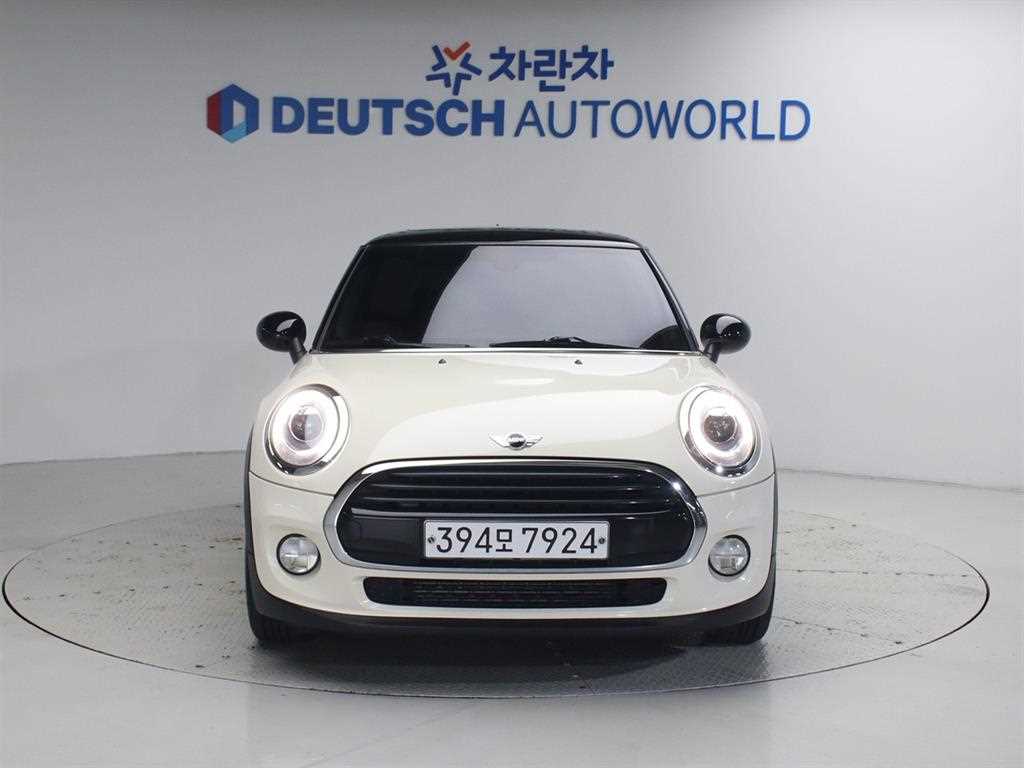 MINI 쿠퍼 기본형 사진