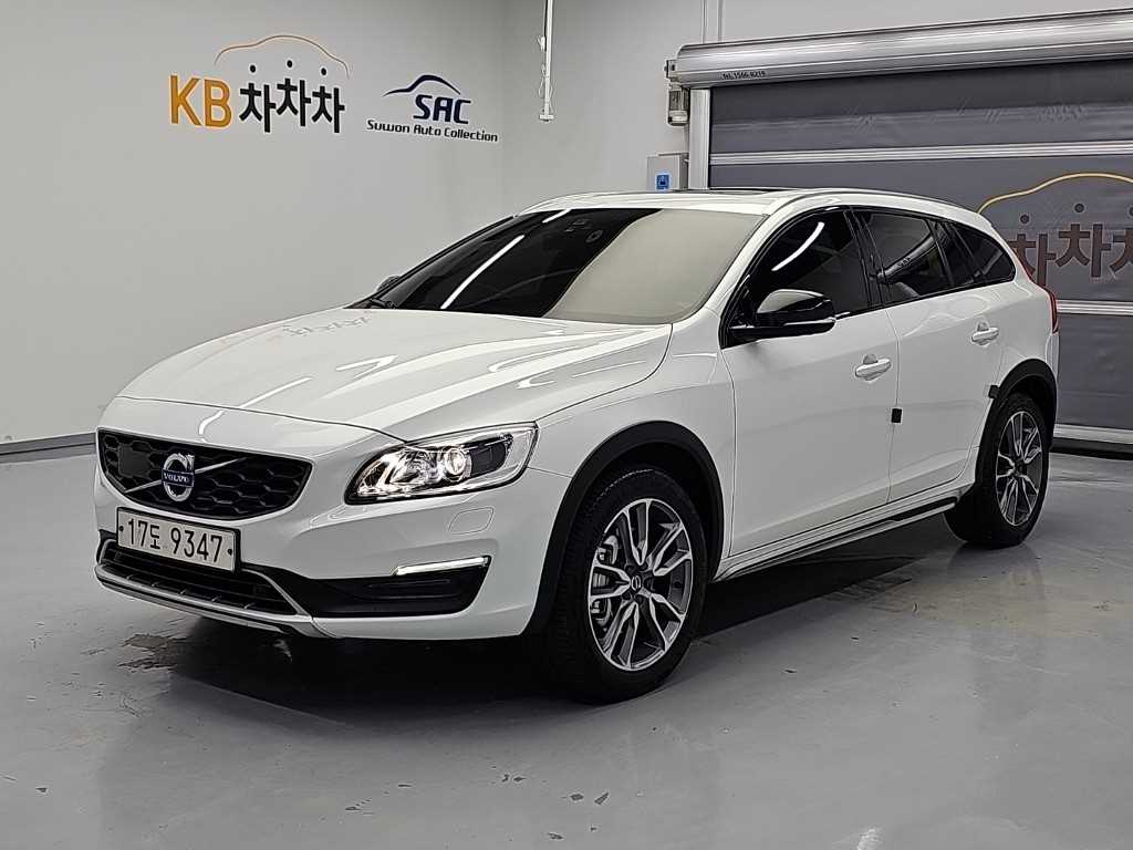 볼보 V60 2.0 D4 사진