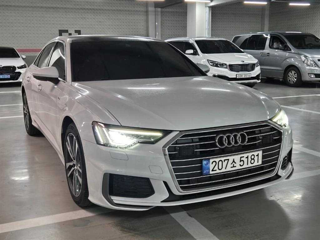 아우디 A6 45 TFSI 프리미엄 사진 2/18