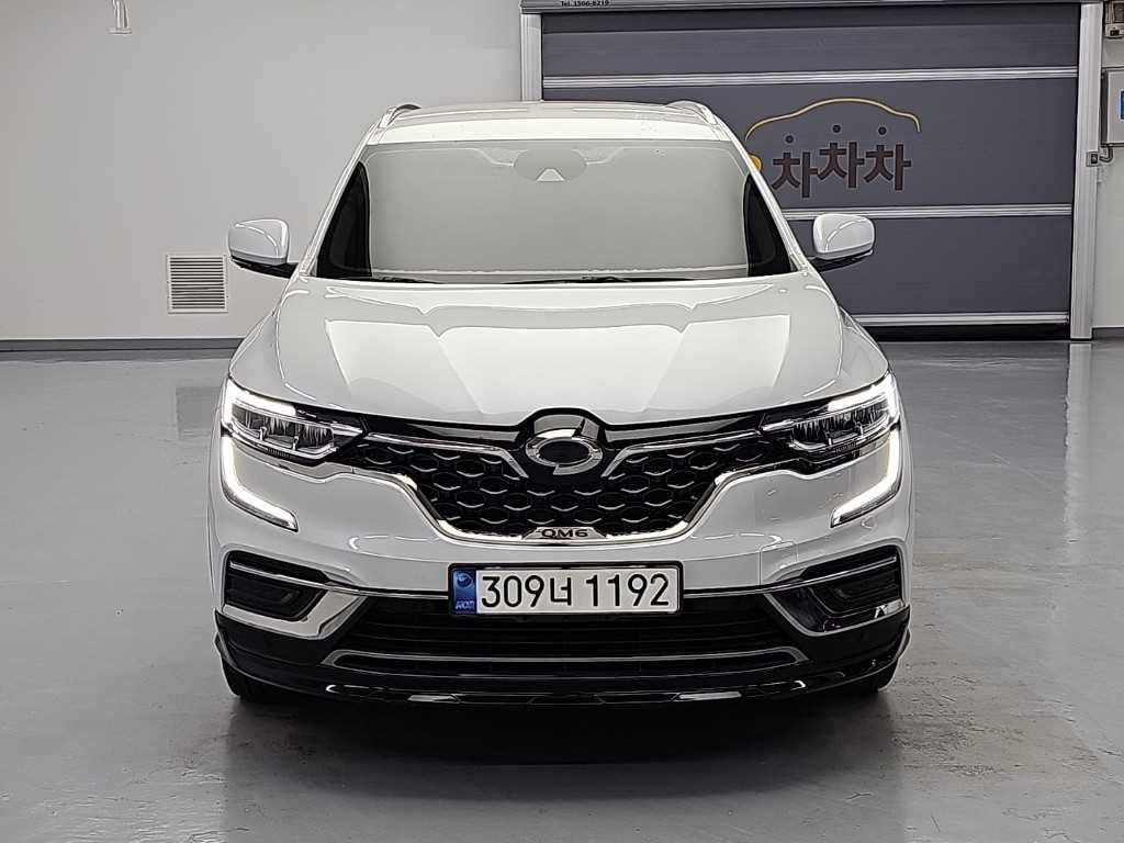 르노코리아 QM6 가솔린 2.0 GDe SE 2WD 사진 2/20