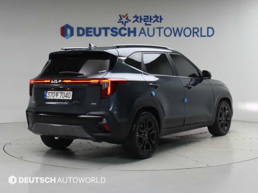 기아 셀토스 가솔린 1.6 터보 4WD 시그니처 사진 2/20