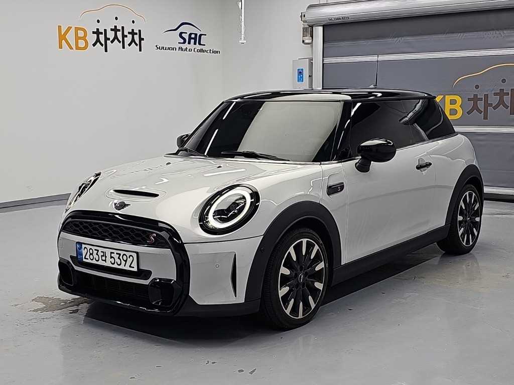 MINI 쿠퍼 클래식 3세대 사진
