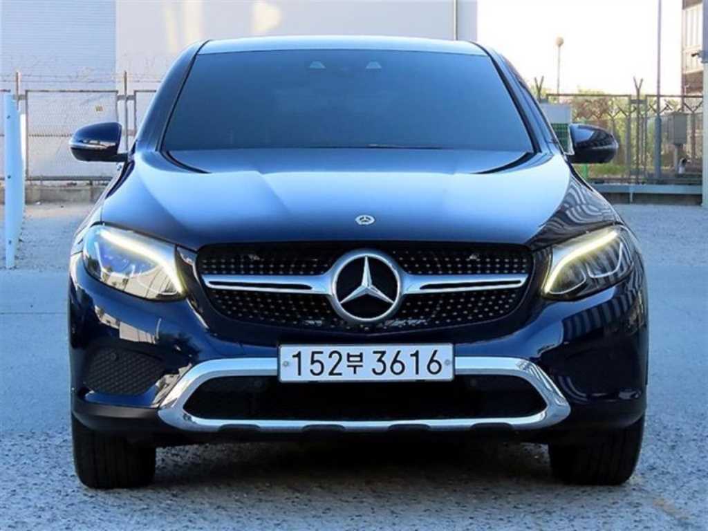 벤츠 GLC 클래스 GLC 300 4MATIC 쿠페 사진 2/20