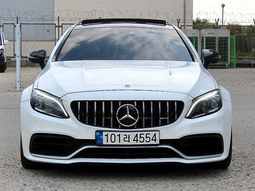 벤츠 C 클래스 C63 S AMG 쿠페 사진
