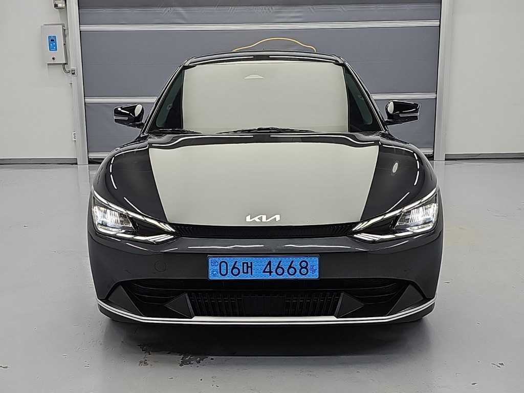 기아 EV6 롱레인지 AWD 에어 사진 2/18