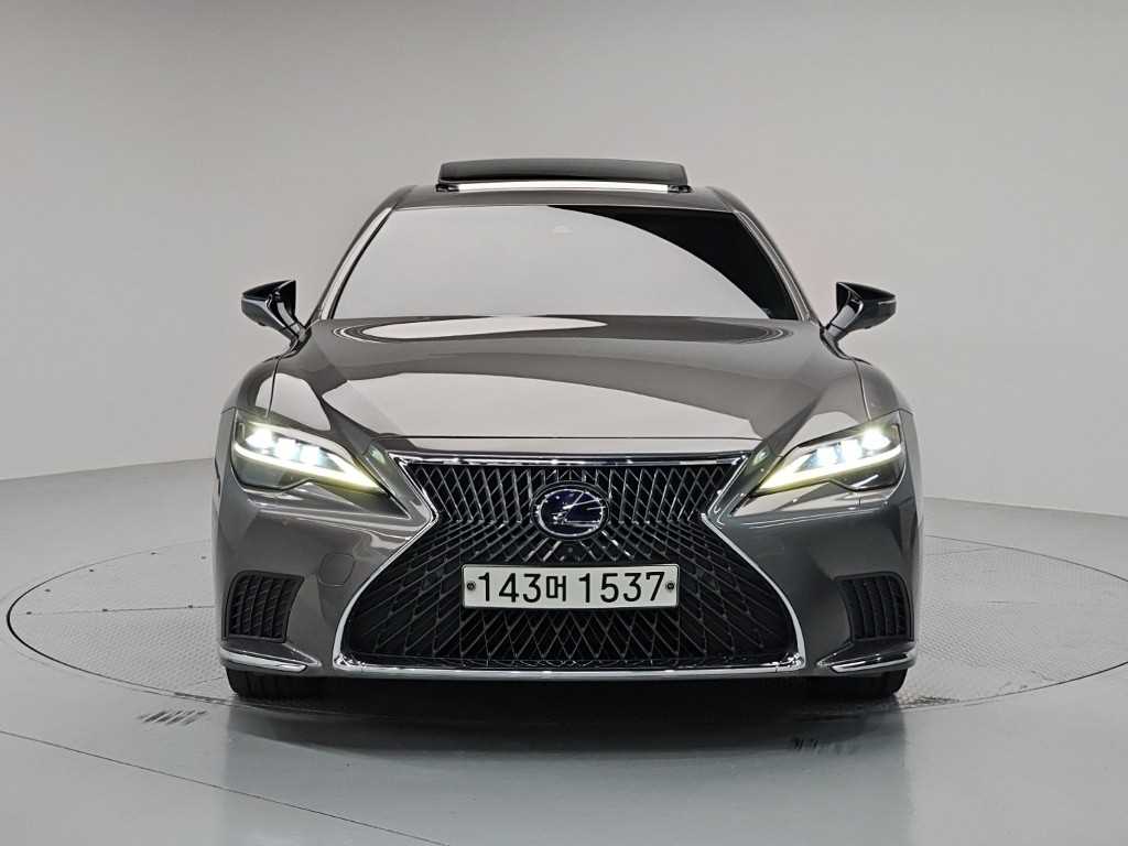 렉서스 LS 3.5 럭셔리 AWD 사진 2/18