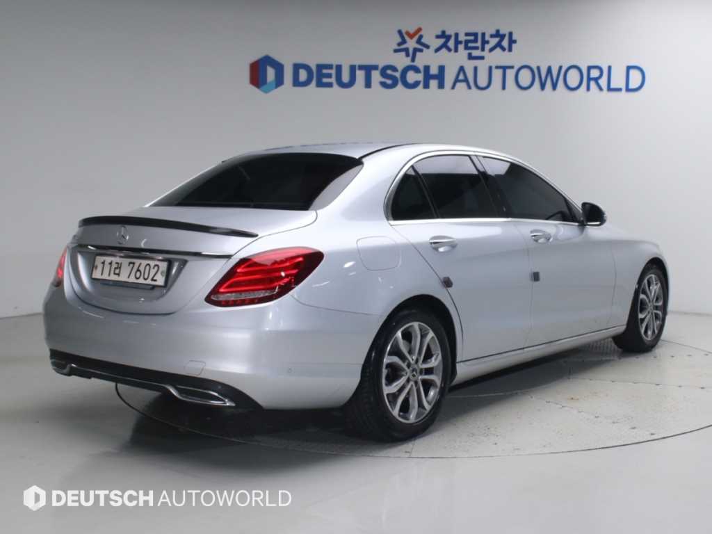벤츠 C 클래스 C200 아방가르드 사진 2/20