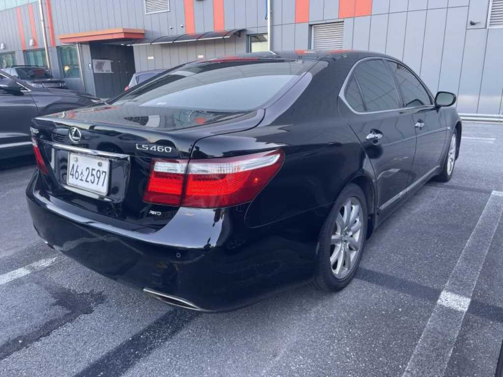 렉서스 LS AWD 사진 2/20