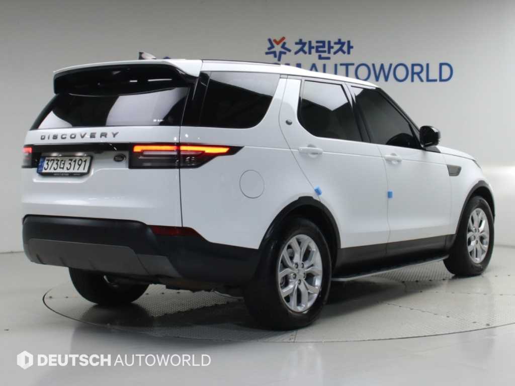 랜드로버 디스커버리 2.0 SD4 SE 사진 2/20