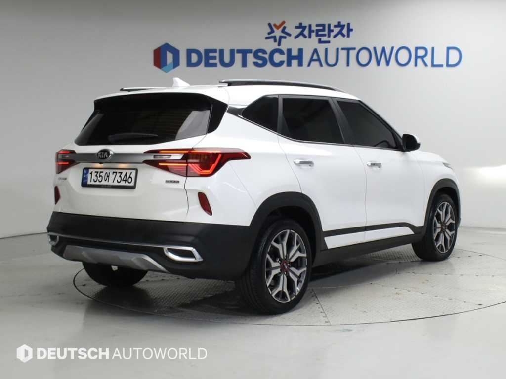 기아 셀토스 가솔린 1.6 터보 2WD 시그니처 사진 2/20