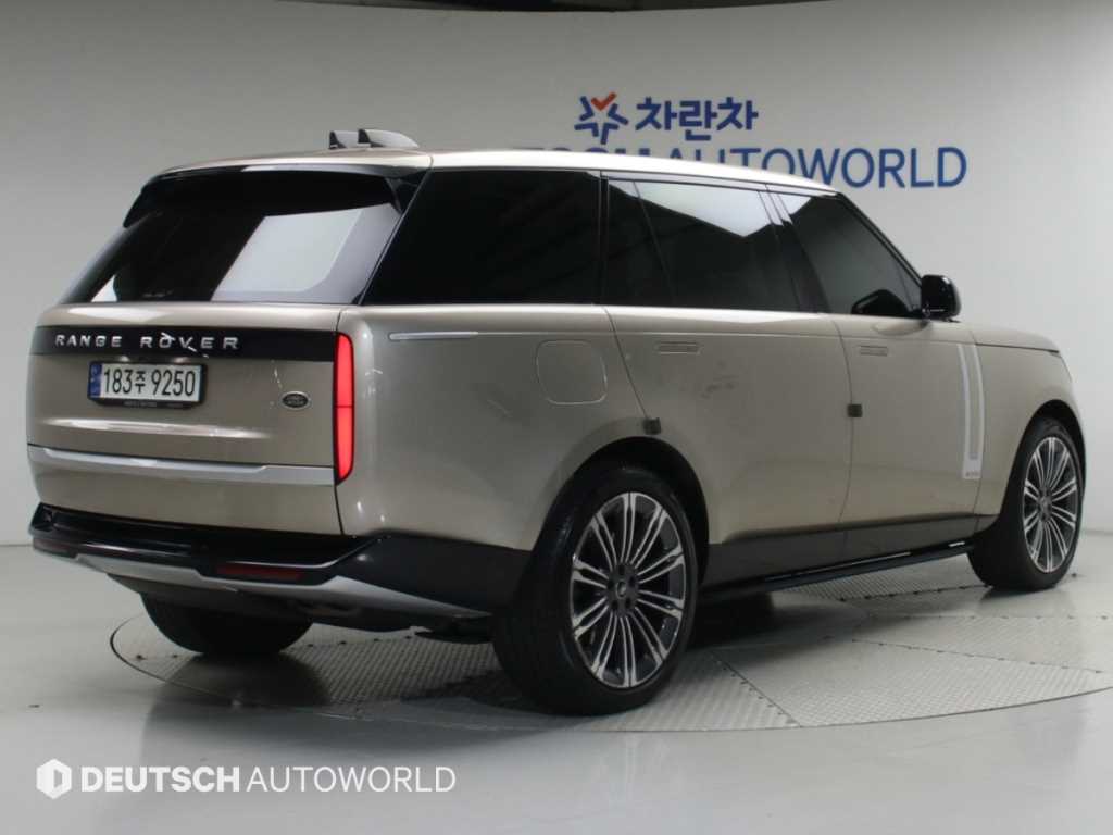 랜드로버 레인지로버 4.4 P530 LWB 오토바이오그래피 사진 2/20