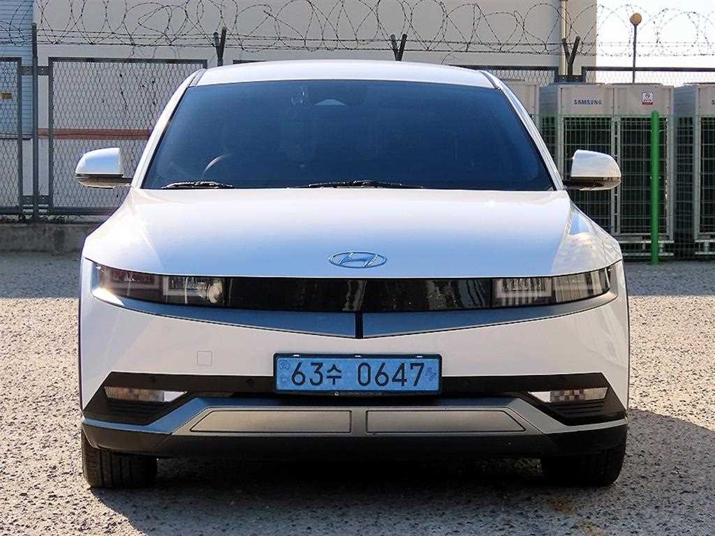 현대 아이오닉 5 롱 레인지 4WD 익스클루시브 사진
