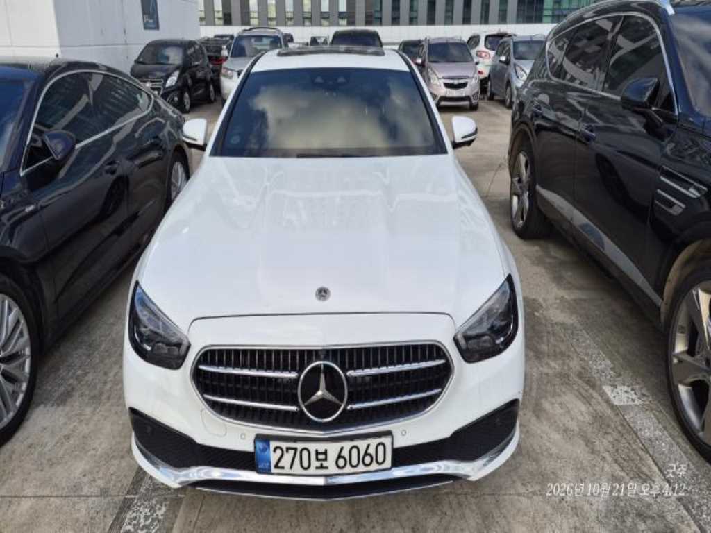 벤츠 E 클래스 E350 4MATIC 아방가르드 사진