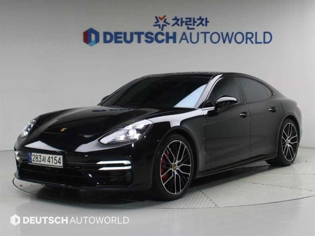 포르쉐 파나메라 4.0 GTS 사진