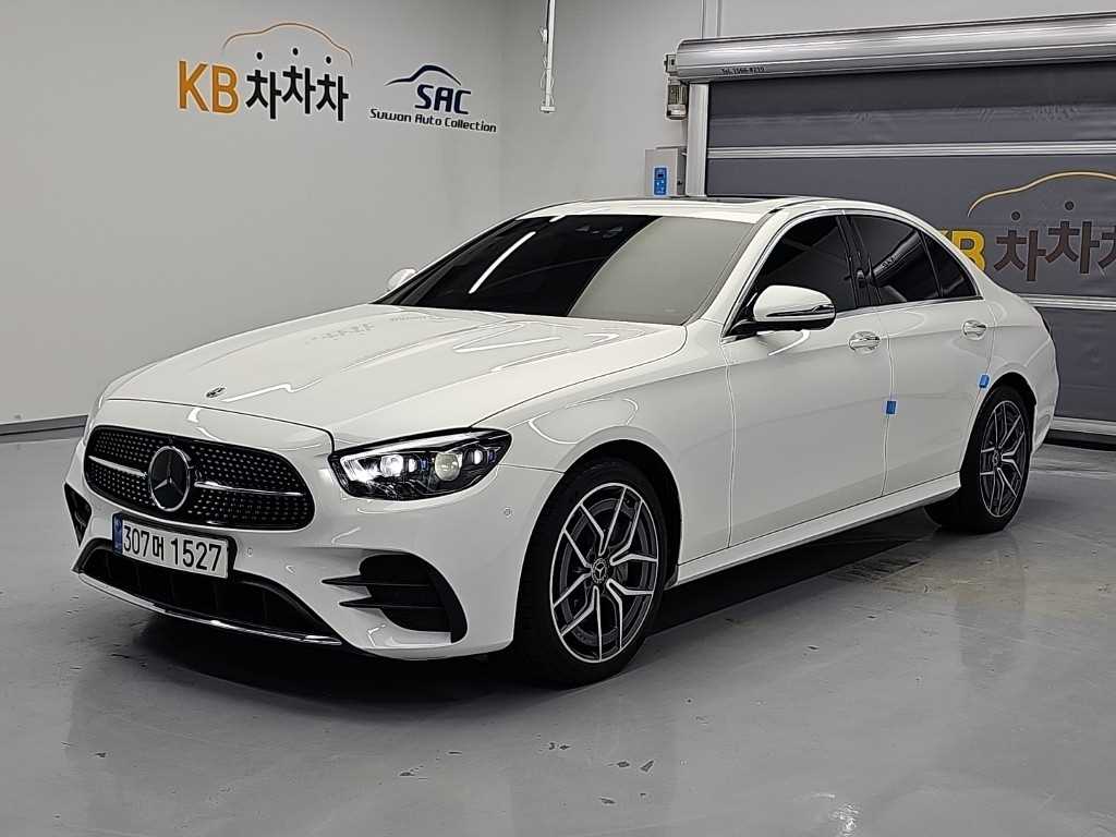 벤츠 E 클래스 E220d 4MATIC AMG라인 사진