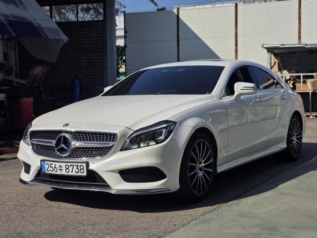 벤츠 CLS 클래스 CLS 250 d 4MATIC AMG Line 사진