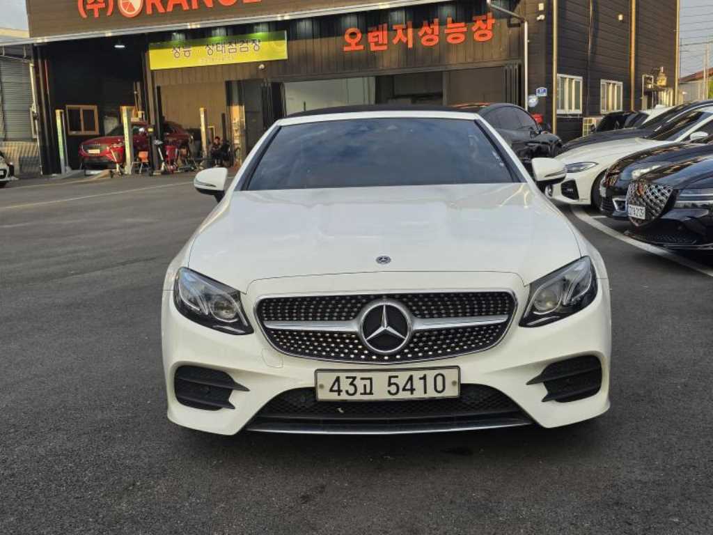벤츠 E 클래스 E200d 카브리올레 사진