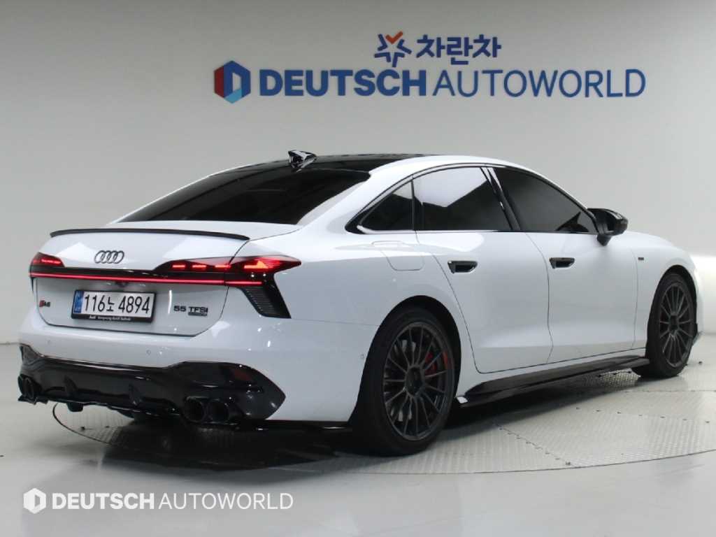 아우디 A6 55 TFSI 콰트로 S-라인 사진 2/20