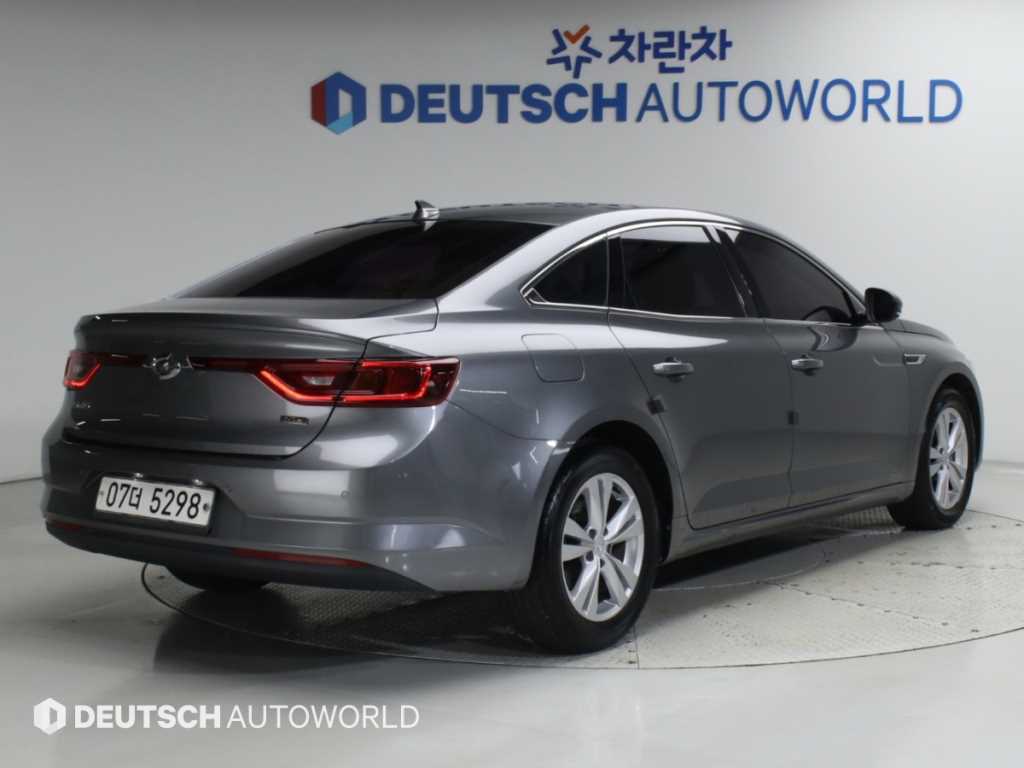 르노코리아 SM6 가솔린 2.0 GDe SE 사진 2/20