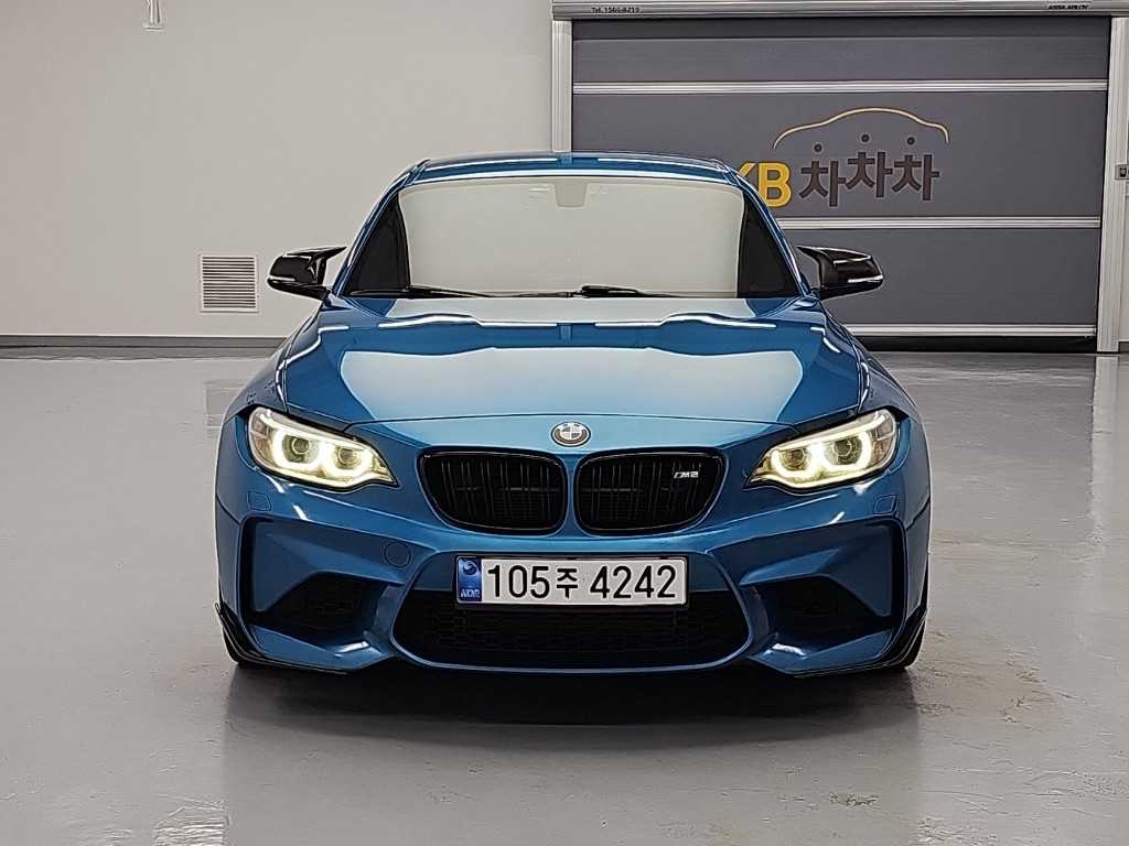 BMW 2시리즈 쿠페 M 퍼포먼스 스티어링 휠 에디션 사진 2/19