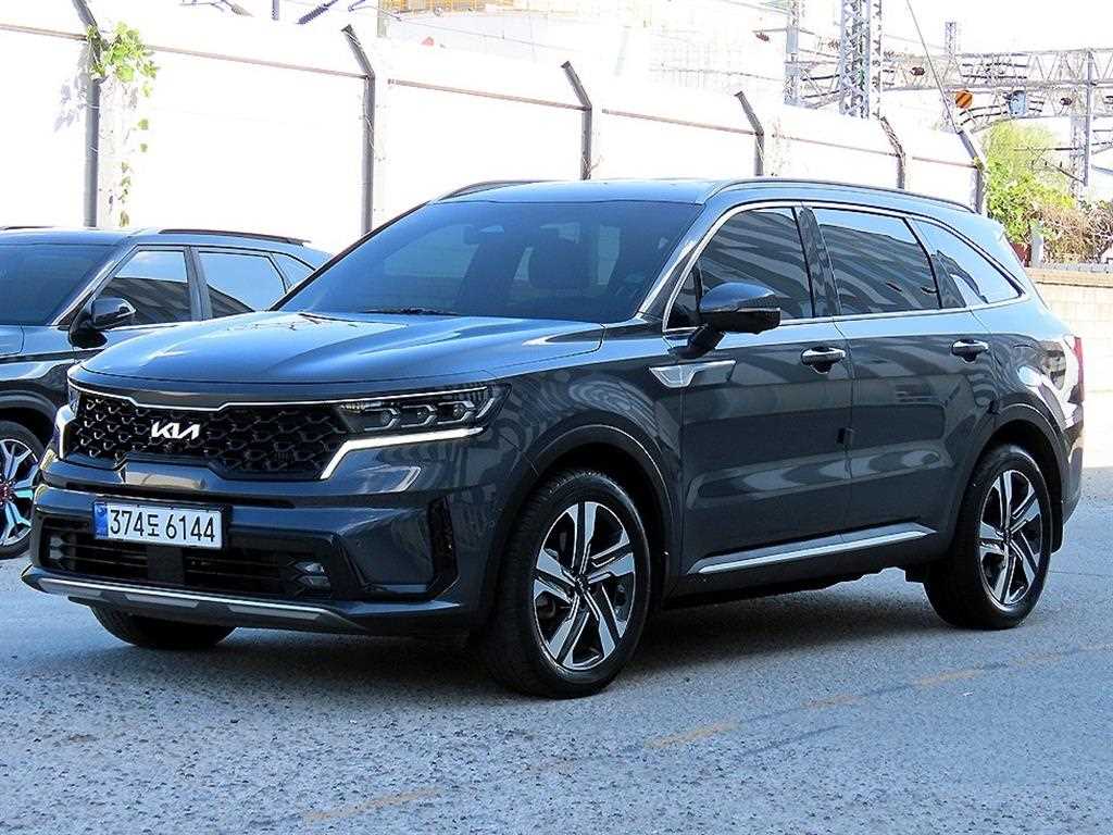 기아 쏘렌토 HEV 1.6 2WD 시그니처 사진 2/20