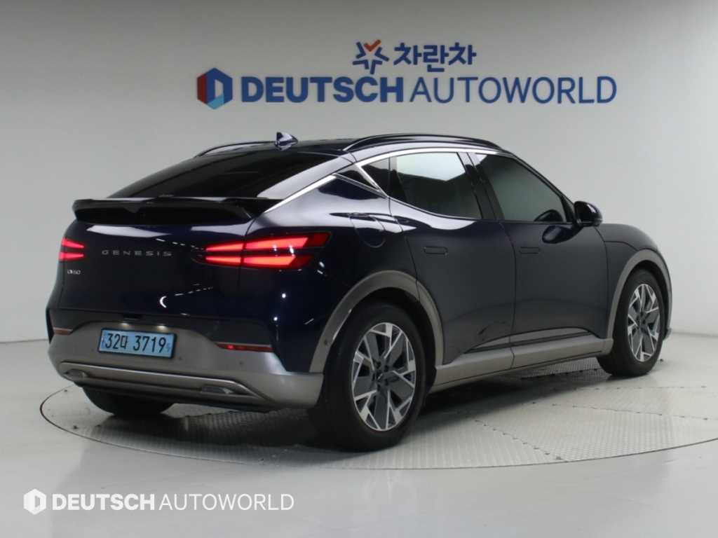 제네시스 GV60 스탠다드 2WD 사진 2/20