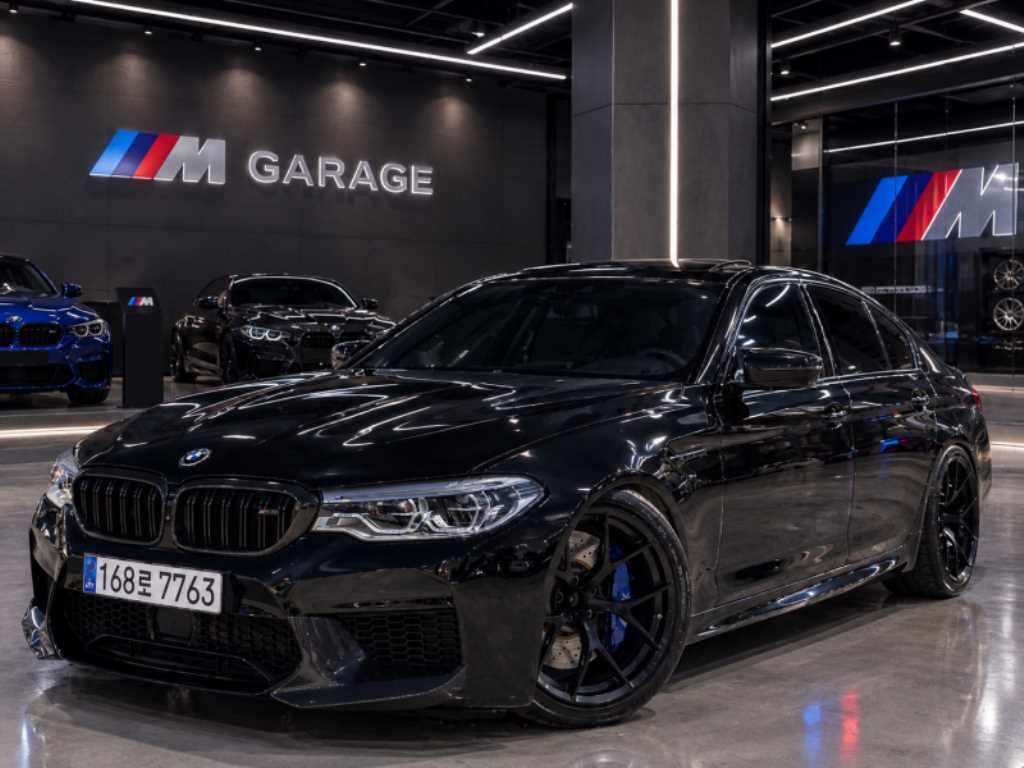 BMW 5시리즈 M5 세단 사진