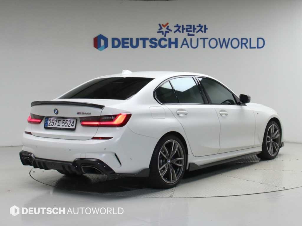 BMW 3시리즈 M340i 사진 2/20