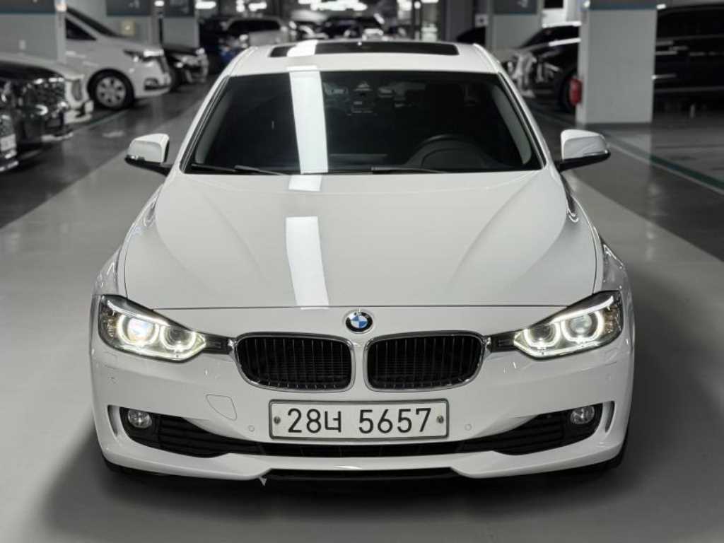 BMW 3시리즈 320d 사진
