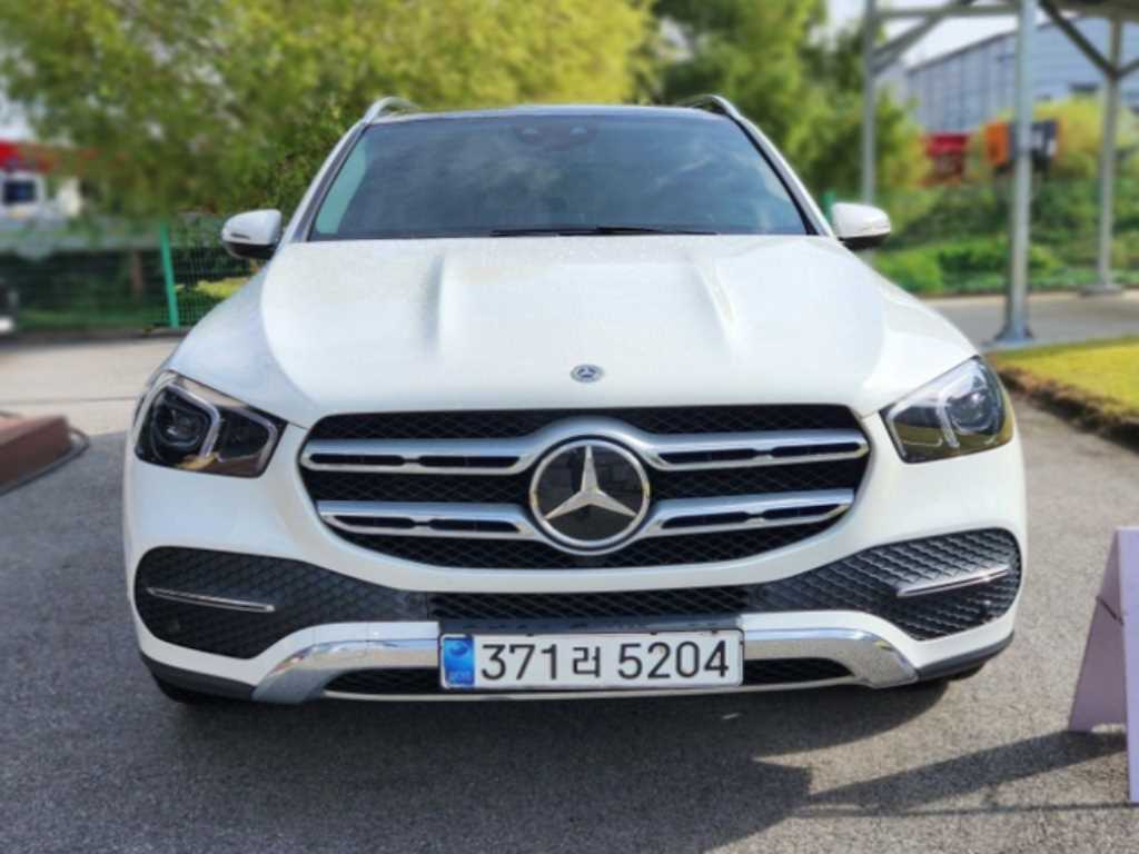 벤츠 GLE 클래스 GLE 300d 4MATIC 사진