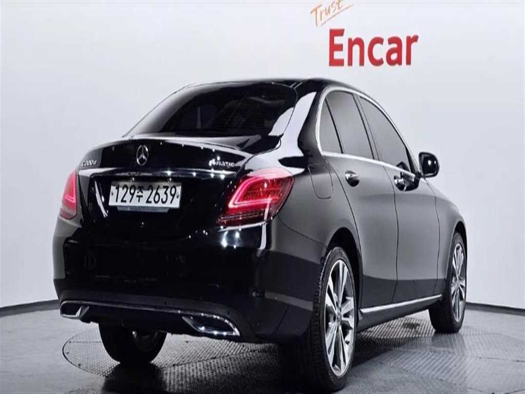 벤츠 C 클래스 C220 d 4MATIC 아방가르드 사진 2/19