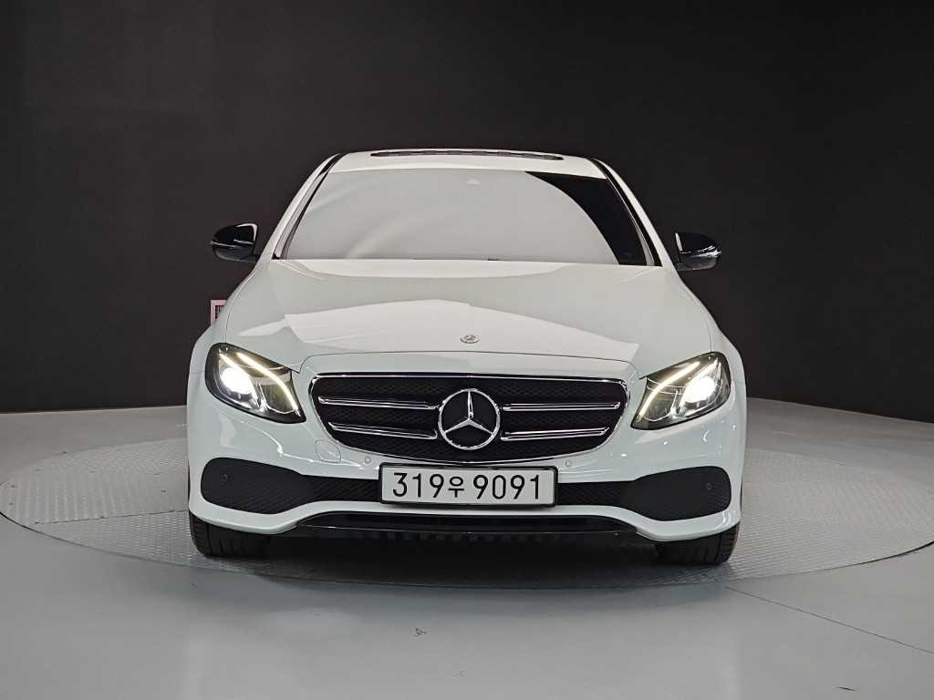 벤츠 E 클래스 E250 아방가르드 사진 2/19