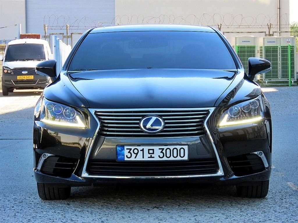 렉서스 LS 5인승 사진