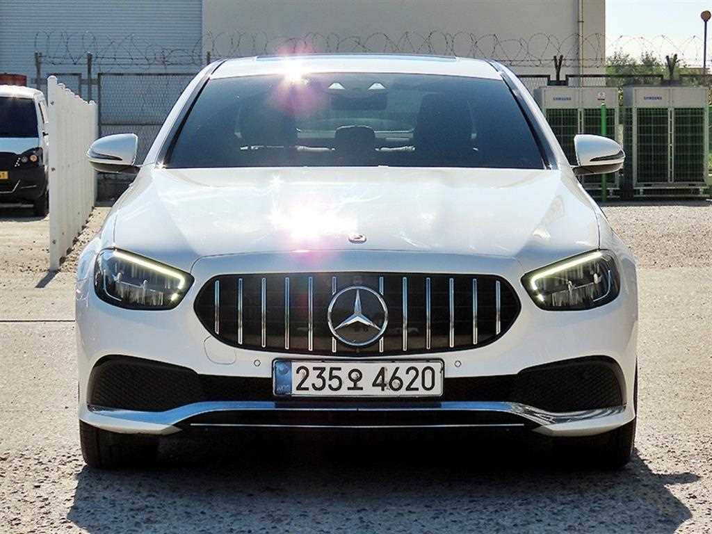 벤츠 E 클래스 E250 아방가르드 사진