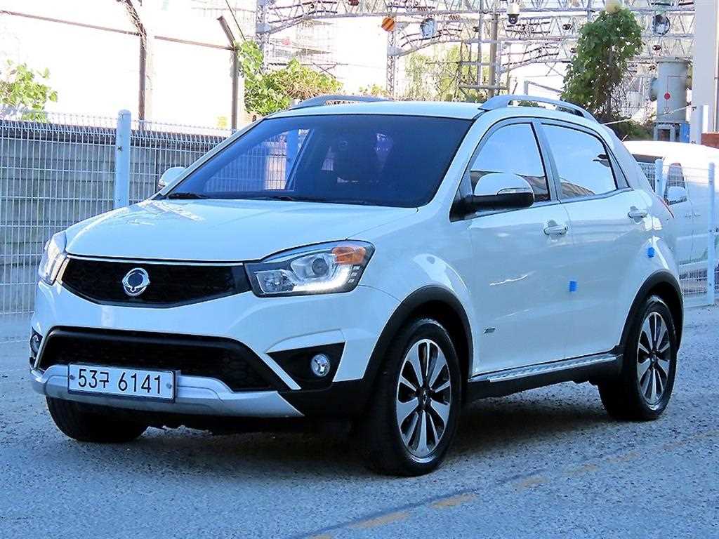 KGM 코란도 4WD 2.0 어드벤처 사진 2/20