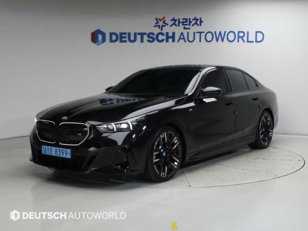 BMW i5 M60 xDrive 사진