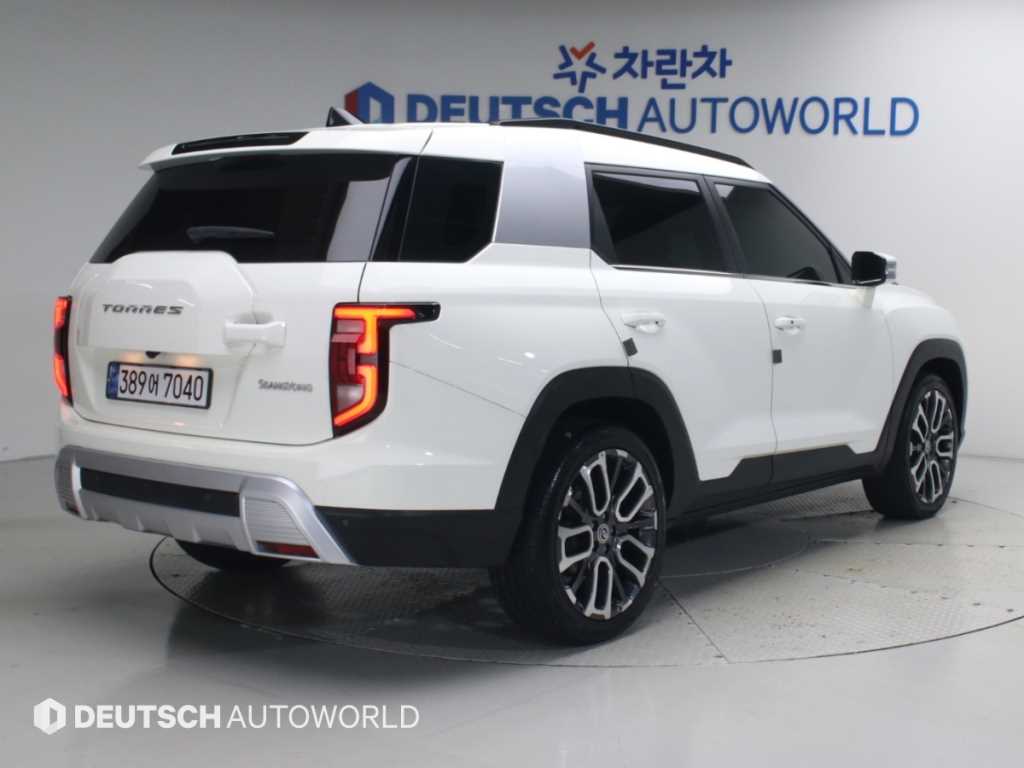 KGM 토레스 1.5 GDI-T 4WD T7 사진 2/20