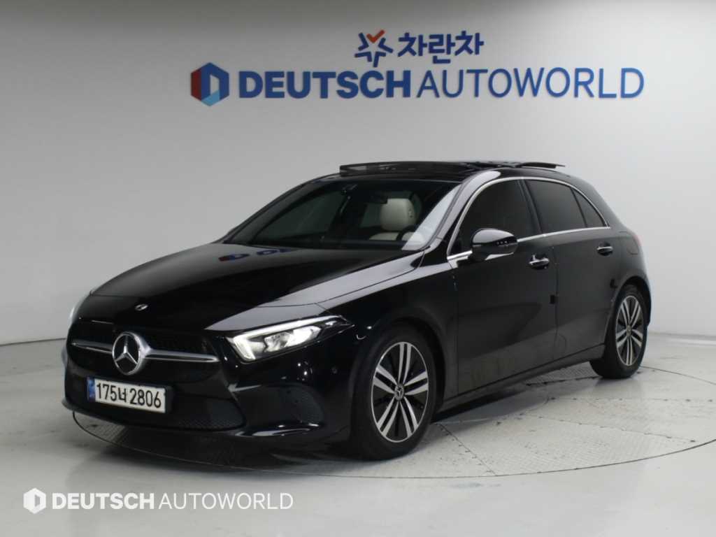 벤츠 A 클래스 A220 세단 사진