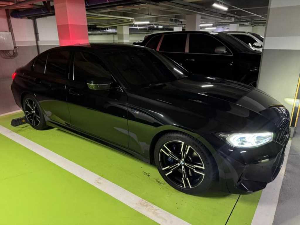 BMW 3시리즈 320i M 스포츠 사진 2/11
