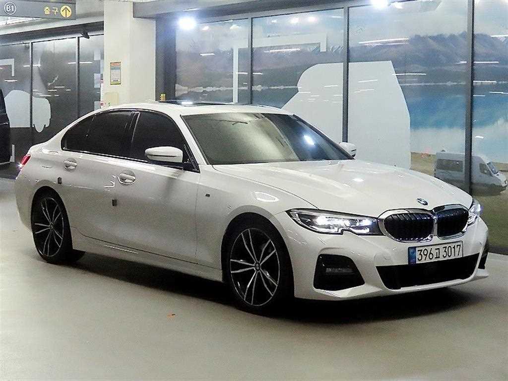 BMW 3시리즈 320i M 스포츠 사진