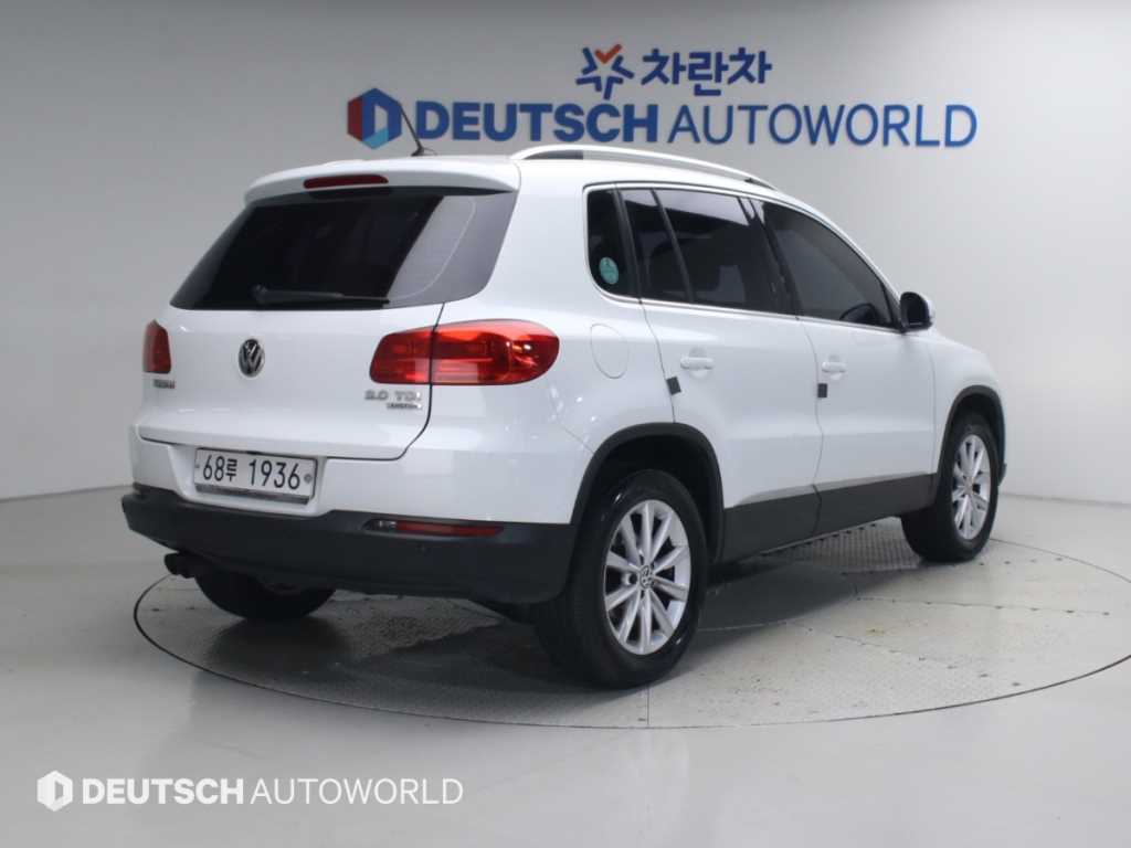 폭스바겐 티구안 2.0 TDI 프리미엄 사진 2/20