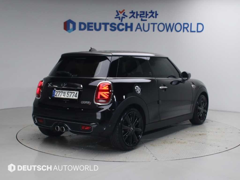 MINI 쿠퍼 기본형 사진 2/20