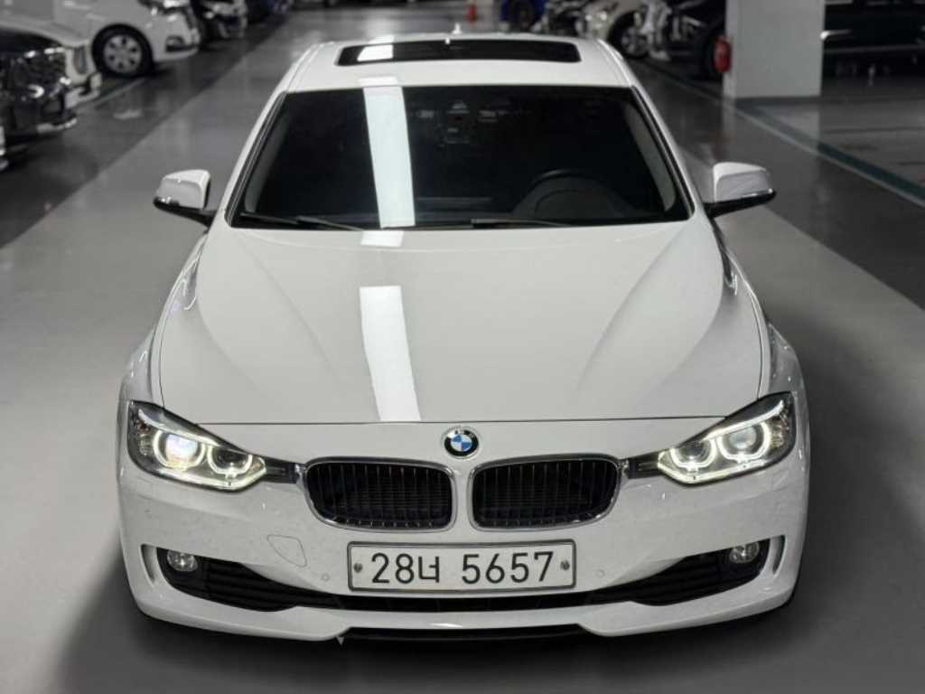 BMW 3시리즈 320d 사진 2/20