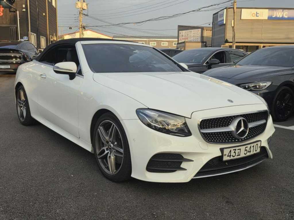 벤츠 E 클래스 E200d 카브리올레 사진 2/19