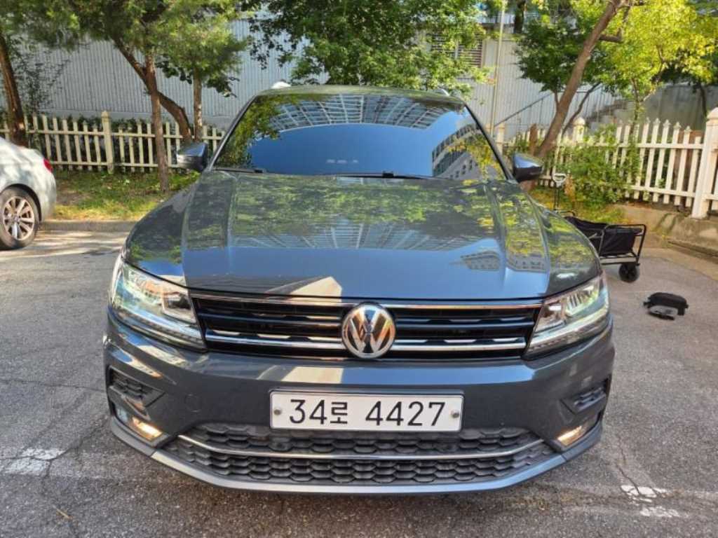 폭스바겐 티구안 2.0 TDI 프리미엄 사진