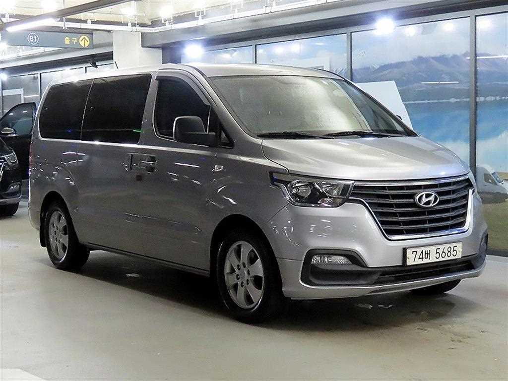 현대 스타렉스 2WD 웨건 11인승 모던 사진